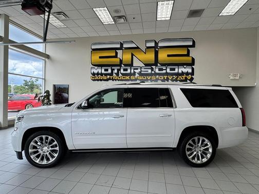 Iridescent Pearl Tricoat 2019 Chevrolet Suburban Premier