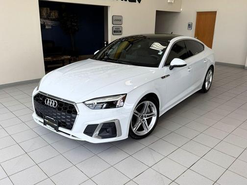 Glacier White Metallic 2022 Audi A5 Sportback 45 S Line Premium Plus