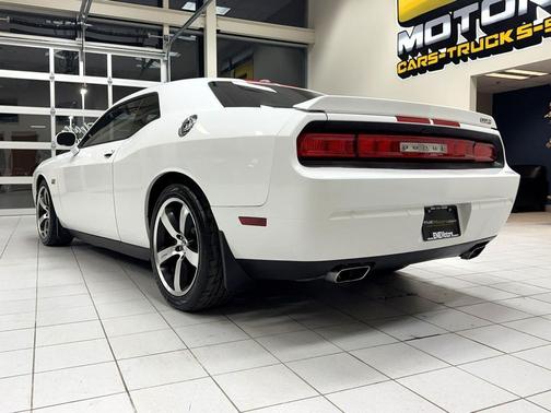 2013 Dodge Challenger SRT8