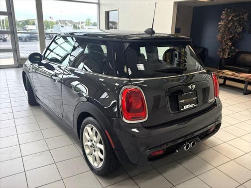 2016 MINI Hardtop Cooper S