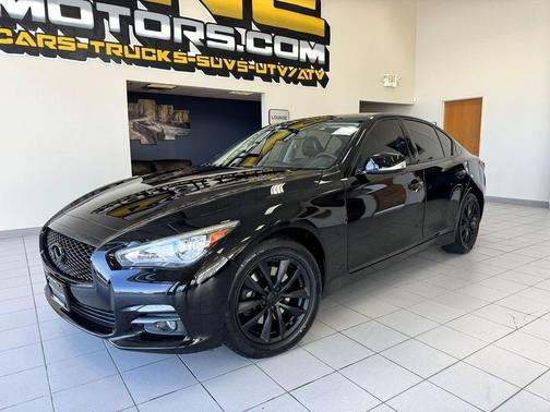 2015 INFINITI Q50 Premium