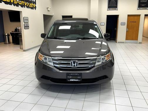 Alabaster Silver Metallic 2012 Honda Odyssey EX-L