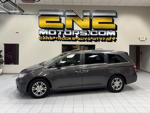 Alabaster Silver Metallic 2012 Honda Odyssey EX-L