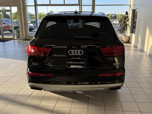 Night Black 2018 Audi Q7 3.0T Premium