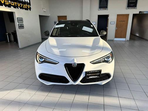 2019 Alfa Romeo Stelvio Ti Sport