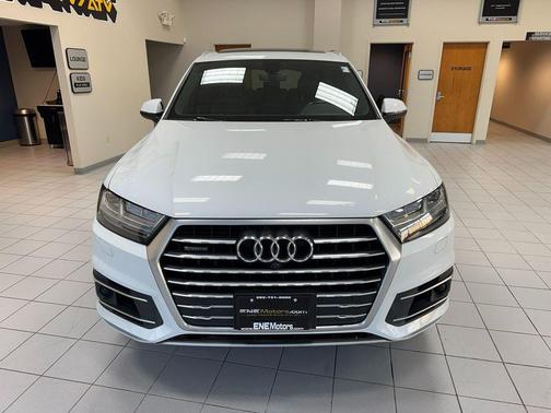 2017 Audi Q7 3.0T Premium