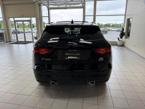 Santorini Black Metallic 2019 Jaguar F-PACE S