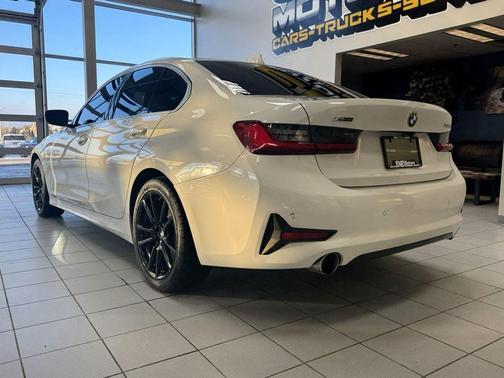 2019 BMW 330 xDrive