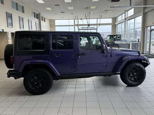 Xtreme Purple Pearl 2016 Jeep Wrangler Unlimited Sahara