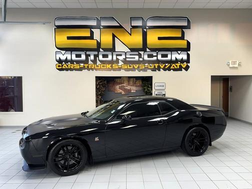 Pitch Black Clearcoat 2021 Dodge Challenger R/T Scat Pack