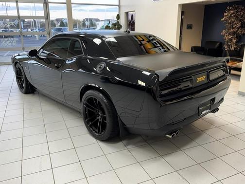 Pitch Black Clearcoat 2021 Dodge Challenger R/T Scat Pack
