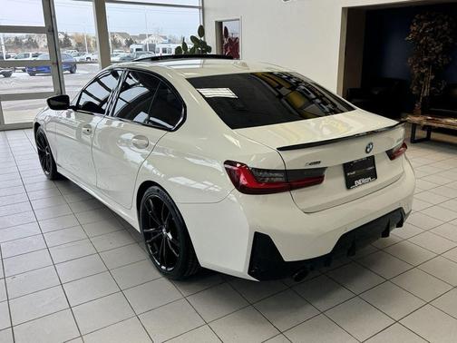 2023 BMW 330 xDrive