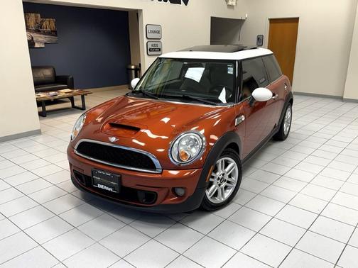 Spice Orange Metallic 2011 MINI Cooper S Base