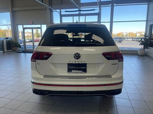 2022 Volkswagen Tiguan 2.0T SE R-Line Black 4MOTION