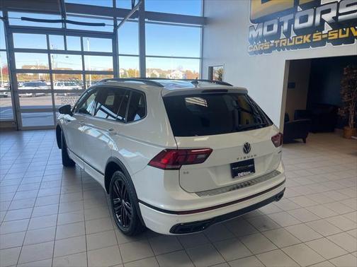 2022 Volkswagen Tiguan 2.0T SE R-Line Black 4MOTION