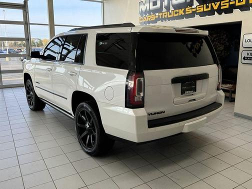 White Frost Tricoat 2016 GMC Yukon Denali