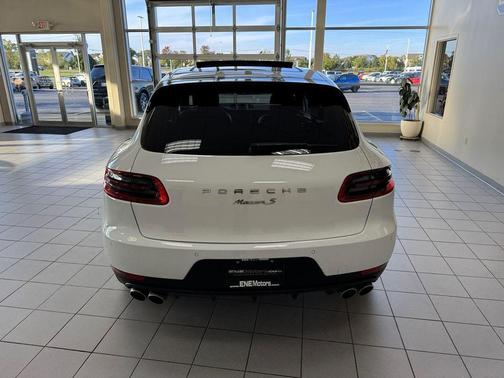 2015 Porsche Macan S