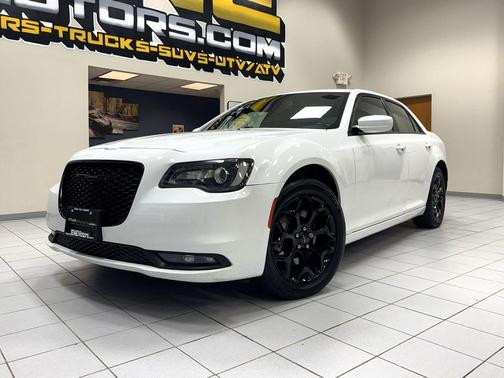 2017 Chrysler 300 S