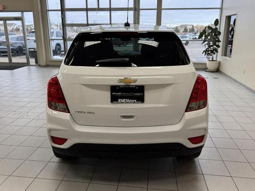 Summit White 2020 Chevrolet Trax LS