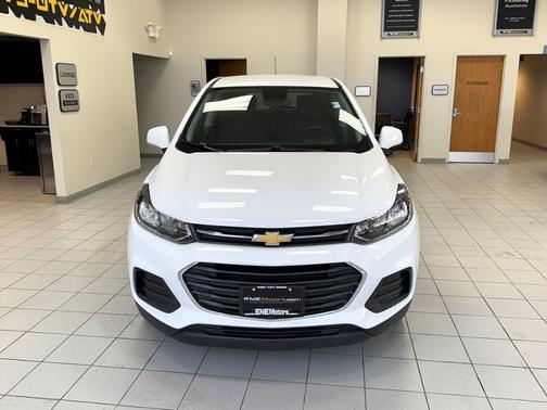 Summit White 2020 Chevrolet Trax LS