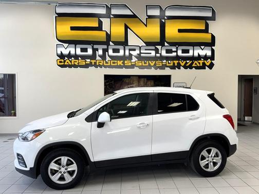 Summit White 2020 Chevrolet Trax LS