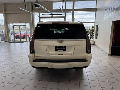White Diamond Tri-Coat 2015 Cadillac Escalade ESV Premium