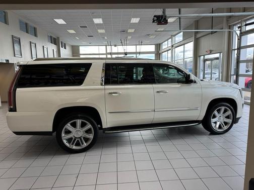 White Diamond Tri-Coat 2015 Cadillac Escalade ESV Premium