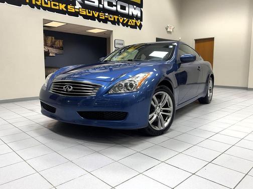 2009 INFINITI G37x Base