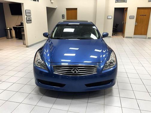 2009 INFINITI G37x Base