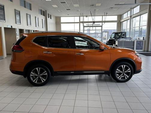 2017 Nissan Rogue SL
