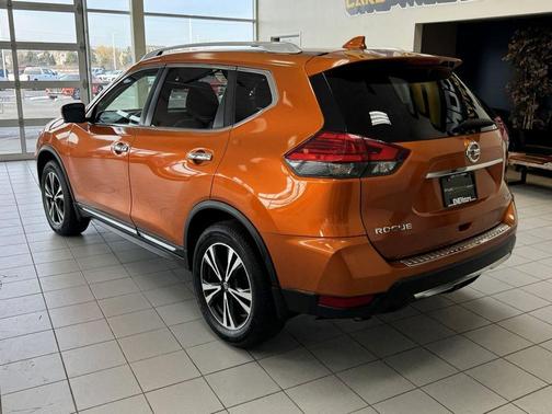 2017 Nissan Rogue SL