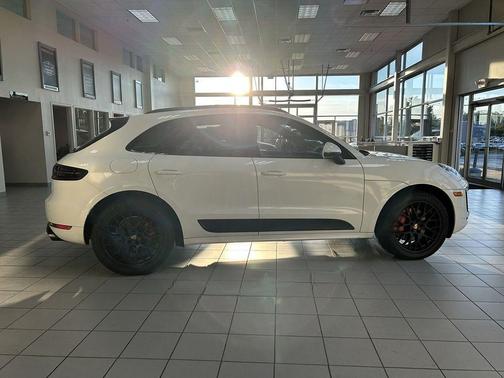 2017 Porsche Macan GTS