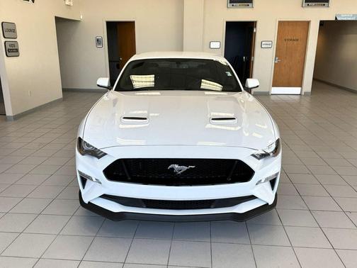 Oxford White 2018 Ford Mustang GT Premium