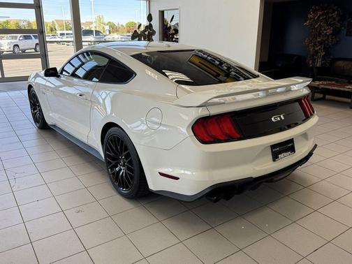 Oxford White 2018 Ford Mustang GT Premium