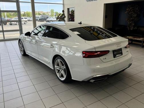 Glacier White Metallic 2022 Audi A5 45 S line Premium Plus