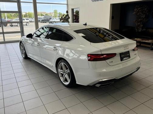 Glacier White Metallic 2022 Audi A5 45 S line Premium Plus