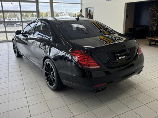 Obsidian Black Metallic 2017 Mercedes-Benz S-Class S 550 4MATIC
