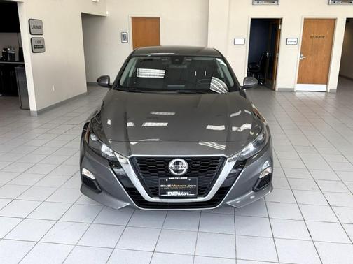 Gun Metallic 2022 Nissan Altima 2.5 S