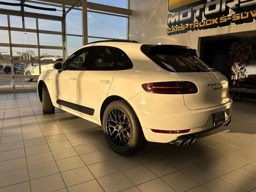 White 2017 Porsche Macan GTS
