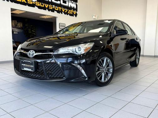 Cosmic Gray Mica 2017 Toyota Camry SE