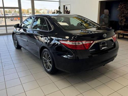 Cosmic Gray Mica 2017 Toyota Camry SE