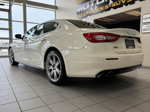 Bianco 2019 Maserati Quattroporte S Q4