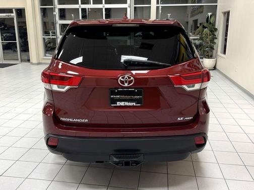 2018 Toyota Highlander SE