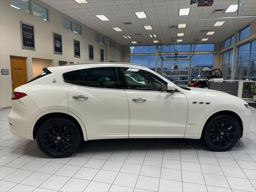 2018 Maserati Levante GranLusso