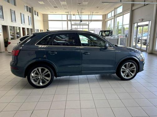 Utopia Blue Metallic 2016 Audi Q3 2.0T Premium Plus