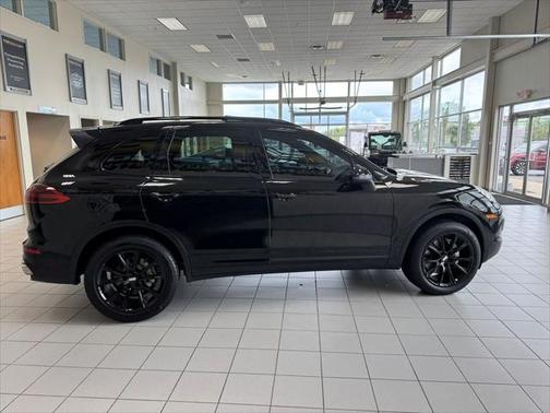 2017 Porsche Cayenne S