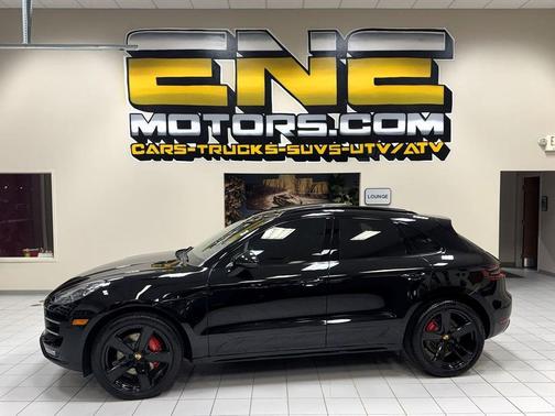2017 Porsche Macan Turbo