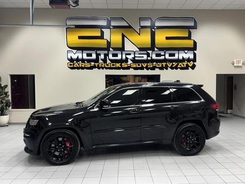 Brilliant Black Crystal Pearlcoat 2014 Jeep Grand Cherokee SRT8