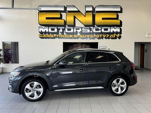 Manhattan Gray Metallic 2021 Audi Q5 Premium Plus