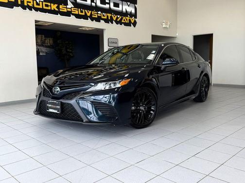 Galactic Aqua Mica 2019 Toyota Camry SE